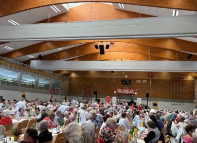 Publikum im Festsaal Publikum im Festsaal